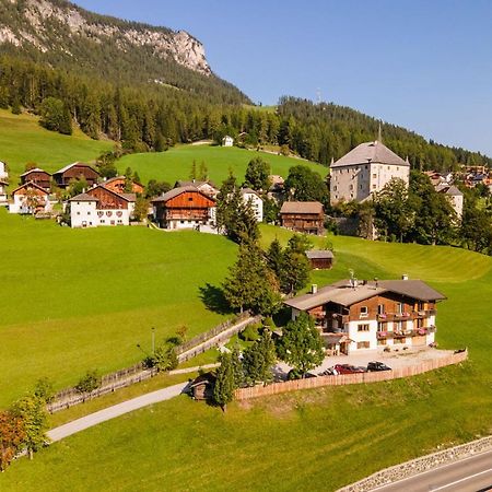 Garni Juri Bed & Breakfast Ла Виля Екстериор снимка